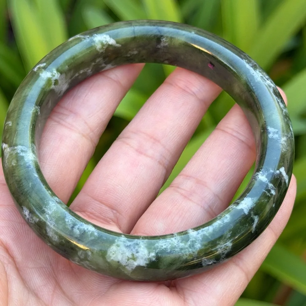 60.5mm‎ inner diameter green xiuyu jade bangle 0988